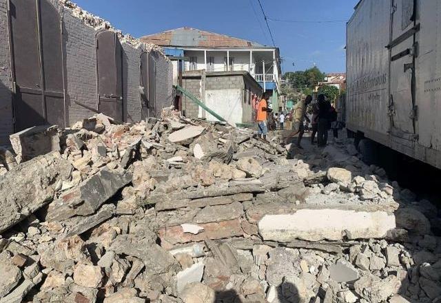 Destruição causada por terremoto no Haiti