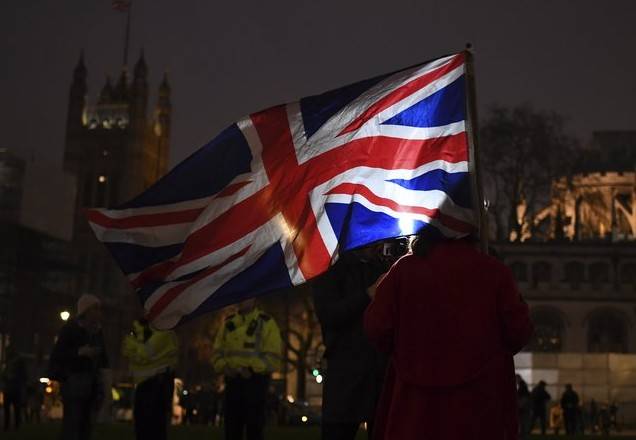 Devido à pandemia, Londres não terá queima de fogos no Ano Novo