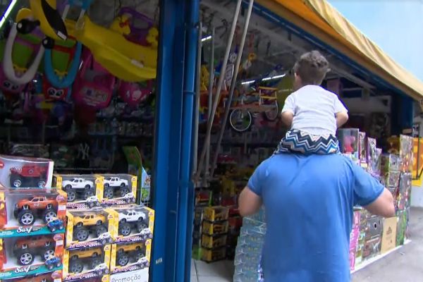 Dia das Crianças: Brinquedos que custam menos de R$ 100 serão os ´preferidos´ Dia das Crianças: Brinquedos que custam menos de R$ 100 serão os ´preferidos´