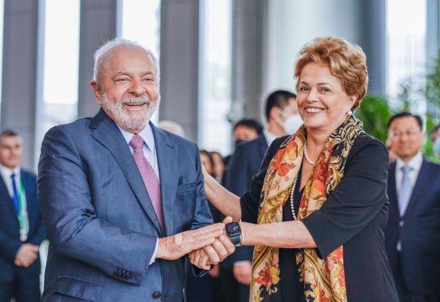 Ex-presidente Dilma Rousseff ao lado de Lula quando foi eleita nova presidente do NBD | Ricardo Stuckert
