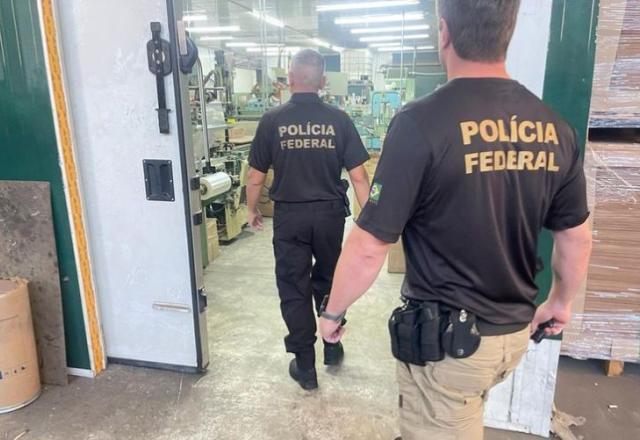 Grupo criminoso que falsificava e contrabandeava cigarros paraguaios é alvo de operação da PF Grupo criminoso que falsificava e contrabandeava cigarros paraguaios é alvo de operação da PF