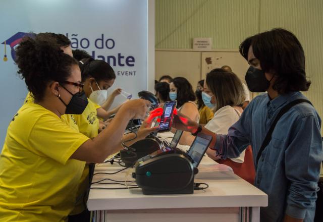 Maioria dos estudantes procura cursos de idioma, mas tem crescido o interesse por pós-graduação / Divulgação|Salão do Estudante