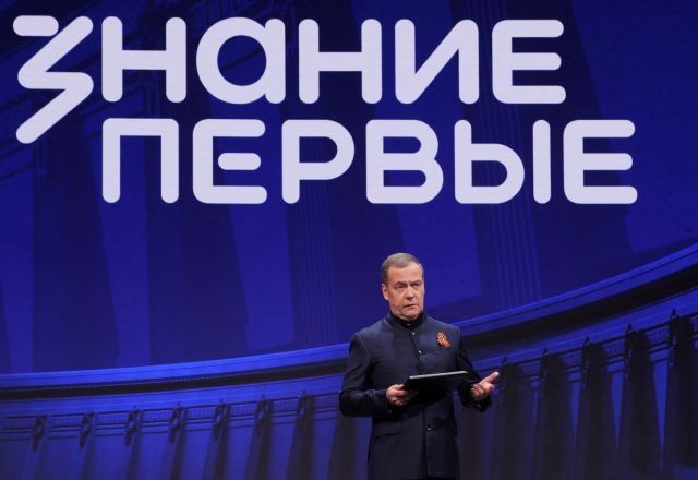 Dmitry Medvedev em Moscou | 29/4/2025/Sputnik/Yekaterina Shtukina/Pool via Reuters