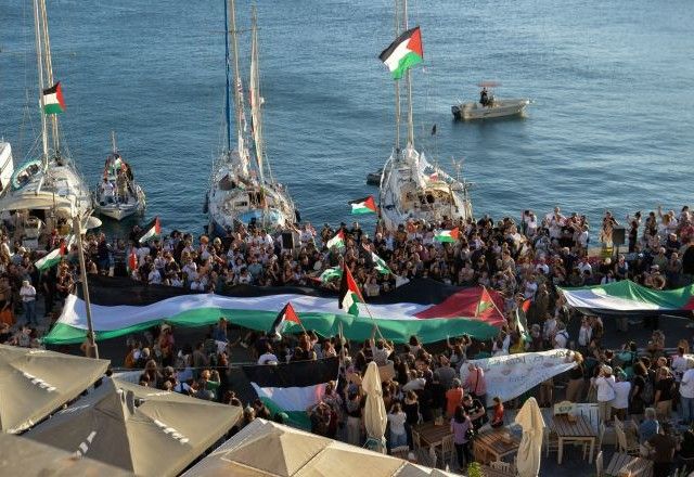 Dois barcos da Global Sumud Flotilla deixam ilha grega com direção a Gaza | 14/9/2025/Reuters/Giorgos Solaris