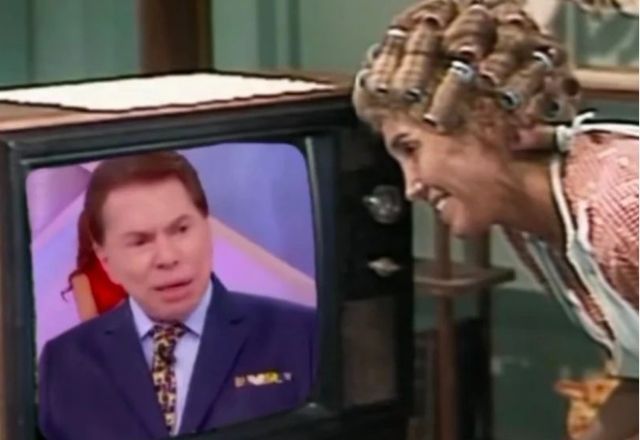 Dona Florinda assiste Silvio Santos durante o seriado Chaves | Reprodução/Instagram