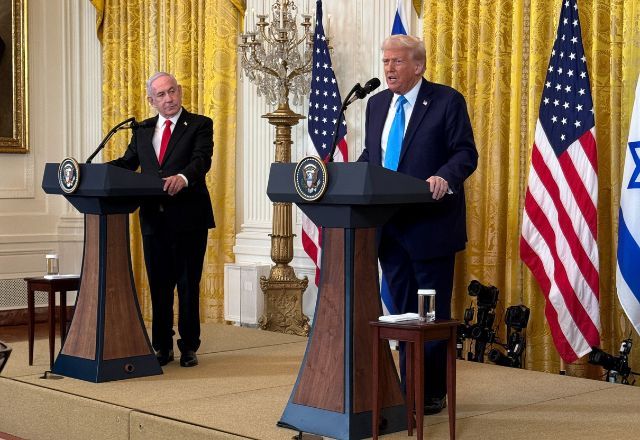 Donald Trump e Benjamin Netanyahu durante coletiva de imprensa na Casa Branca | Reprodução