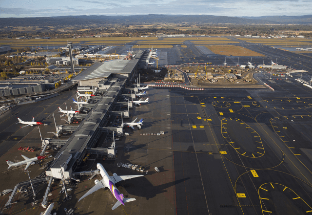 Drones suspendem operações em aeroporto da Noruega. | Oslo Lufthavn AS/Espen Solli