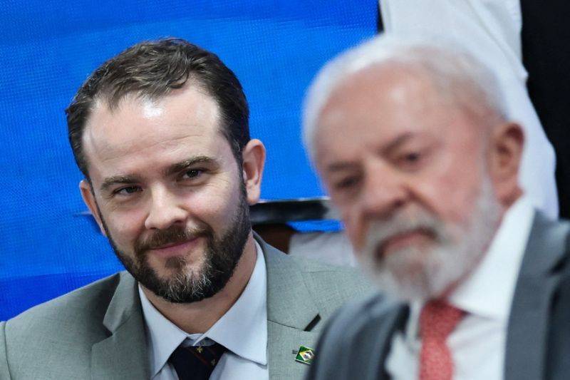 Durigan e Lula em foto de janeiro de 2026 | Reuters/Adriano Machado