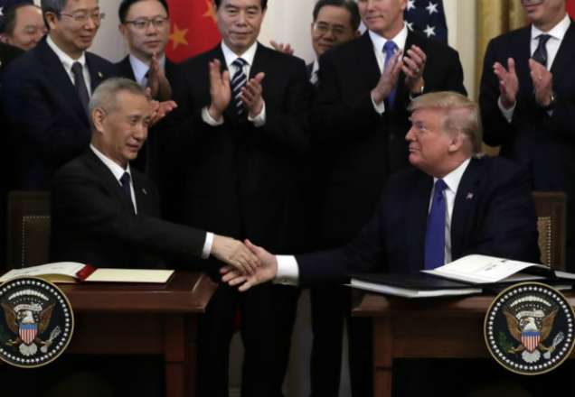 EUA e China assinam acordo que pode encerrar a guerra comercial EUA e China assinam acordo que pode encerrar a guerra comercial