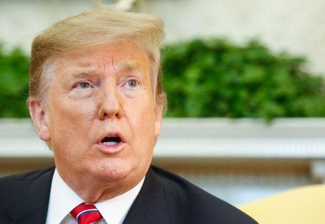 Escritora E. Jean Carrol testemunha contra Donald Trump por difamação
