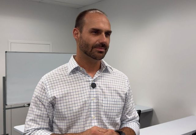 “Trabalho para que eles não encontrem diálogo”, diz Eduardo Bolsonaro sobre missão do Senado aos EUA - SBT News