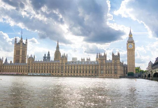 Vista externa do Parlamento Britânico | Uk Parliament