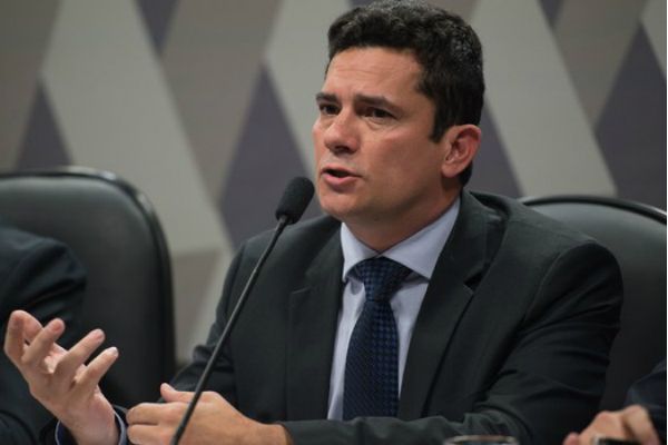 Em Curitiba, sede da Justiça Federal tem expediente normal