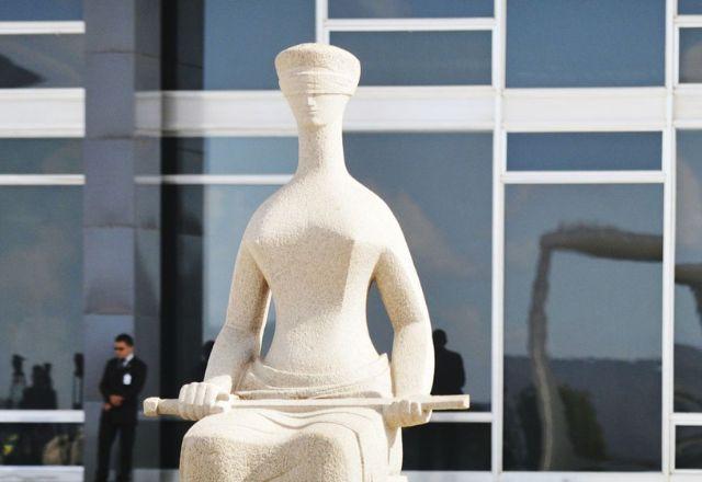 Em agosto, o julgamento retoma com os votos da ministra Cármen Lúcia e da presidente da Casa, Rosa Weber | Agência Brasil