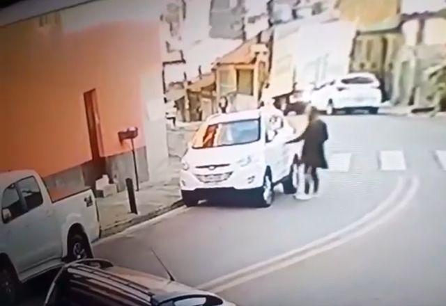 Em depoimento, a mulher afirmou que a criança é sua filha foi e foi presa | Reprodução