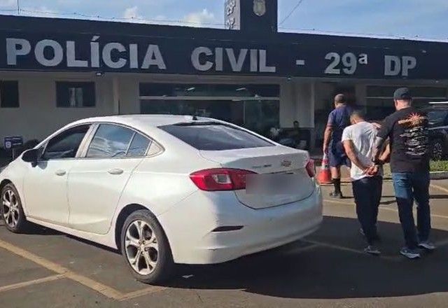 Em um ato desesperado, a mulher se jogou do veículo em movimento para escapar das agressões | Divulgação/PCDF