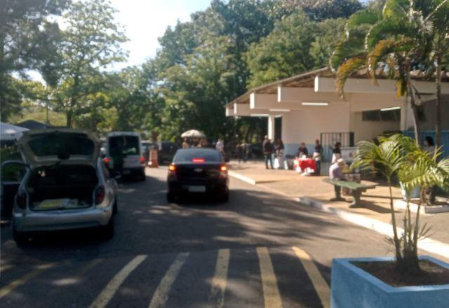 Entrada do Cemitério onde acontece o velório do frentista atropelado por motorista em fuga