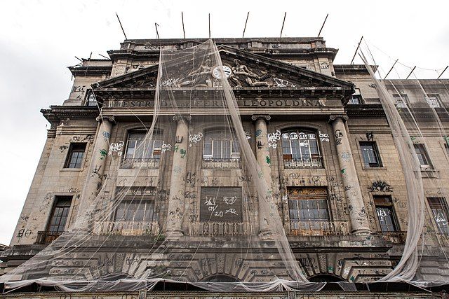 Como vai funcionar programa do governo para destinar imóveis da União abandonados para habitação