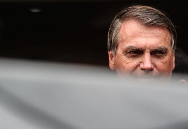 Twitter coloca alerta sobre desinformação em mensagem de Bolsonaro Twitter coloca alerta sobre desinformação em mensagem de Bolsonaro