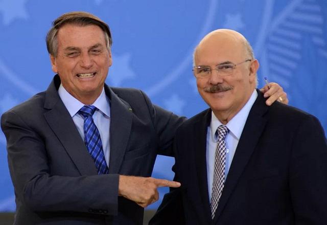 Prisão de Ribeiro é obstáculo para Bolsonaro na corrida presidencial Prisão de Ribeiro é obstáculo para Bolsonaro na corrida presidencial
