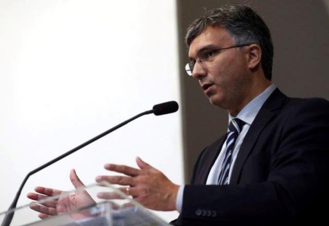 PEC dos Precatórios é única opção para pagar auxílio de R$ 400