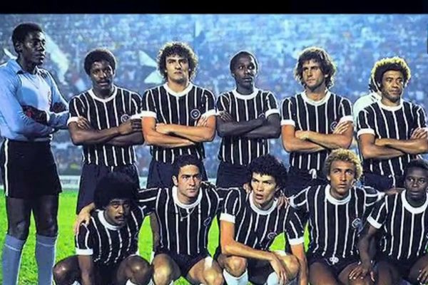 Ex-goleiro do Corinthians faz campanha on-line para tratamento contra o câncer