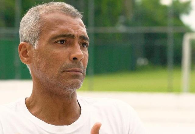 Imagem da notícia: Romário deixa o PL e anuncia apoio a Eduardo Paes no Rio Imagem da notícia: Romário deixa o PL e anuncia apoio a Eduardo Paes no Rio