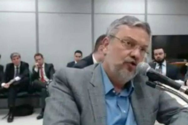 Ex-ministro Antonio Palocci acusa Lula em depoimento