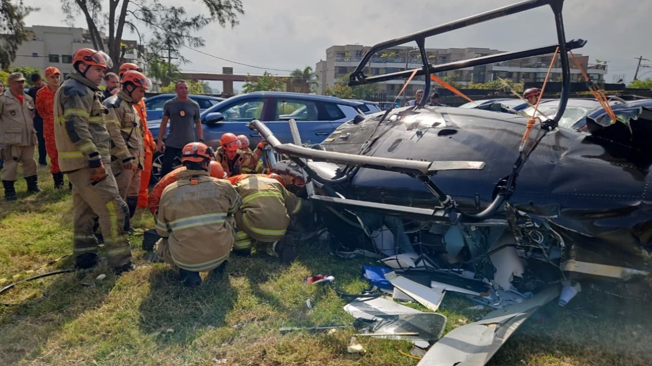 Imagem da notícia: Anac apura transporte irregular em colisão de helicópteros Imagem da notícia: Anac apura transporte irregular em colisão de helicópteros