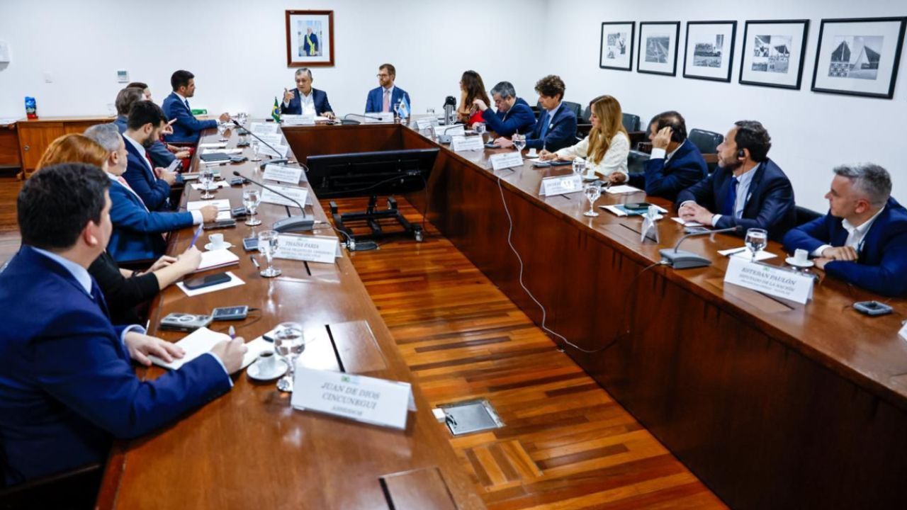 Ministro José Guimarães recebe a delegação de parlamentares argentinos | Gil Ferreira