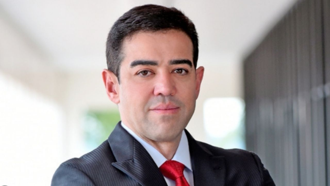 Bruno Dantas vai a NY negociar com escritório de advocacia