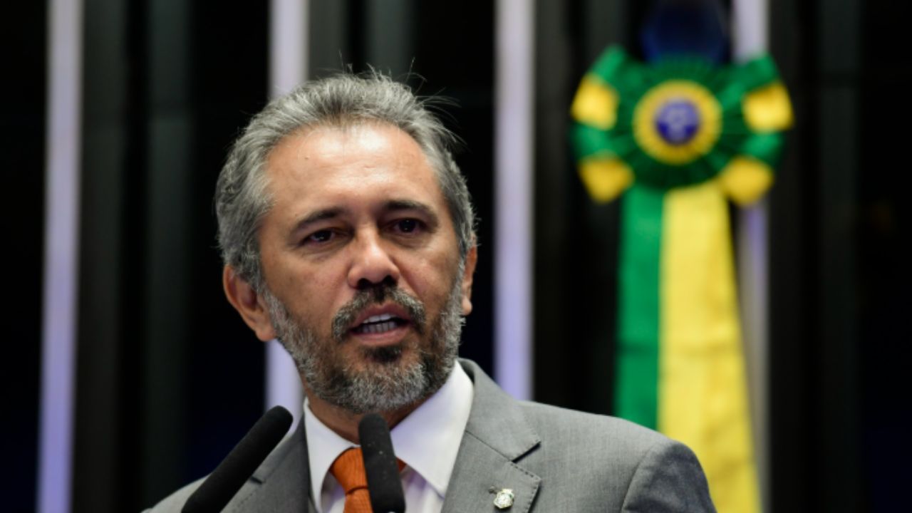 Elmano de Freitas, governador do Ceará, candidato à reeleição | Senado