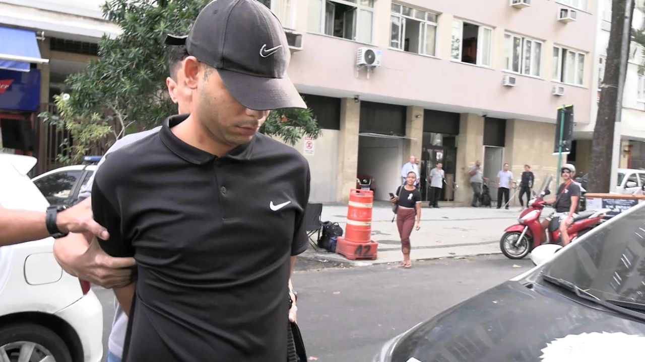 Imagem da notícia: Polícia prende entregador suspeito por espancamento no Rio Imagem da notícia: Polícia prende entregador suspeito por espancamento no Rio