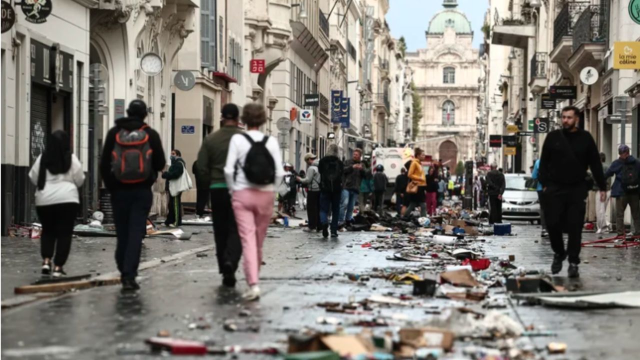 Carrefour prevê prejuízo de € 200 mi com protesto na França