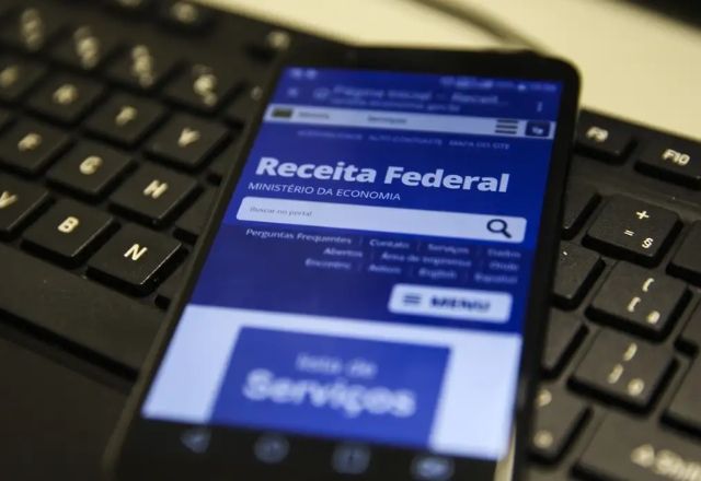 Cerca de 144 mil pessoas receberão R$ 448,96 milhões de restituição | Distribuição/Marcello Casal Jr/Agência Brasil