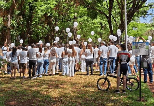 Corpo de Isaac Augusto de Brito Vilhena de Moraes, de 16 anos, está sendo velado no Cemitério Campo da Esperança em Brasília | Reprodução