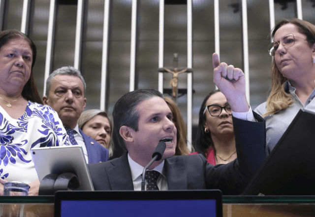 Hugo Motta eleva tom a deputados que entraram em conflito sobre a denúncia da PGR contra Bolsonaro | Distribuição/Bruno Spada/Câmara dos Deputados