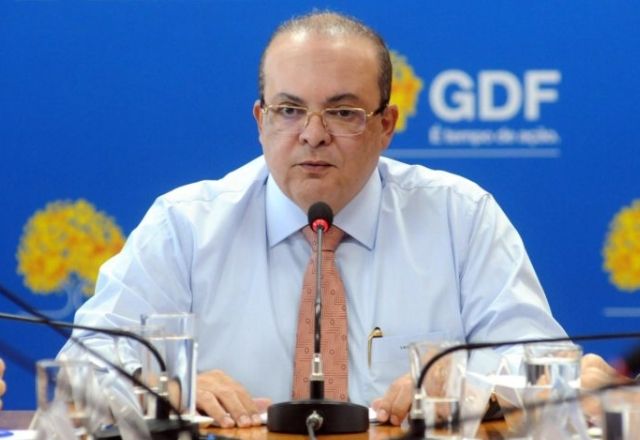 Polícia investiga grupo que aplicava golpes usando nome de escritório de Ibaneis Rocha | Reprodução/Agência Brasília