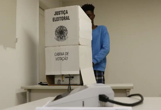Justificativa de ausência nas Eleições 2024: prazo termina nesta quinta-feira (5) Justificativa de ausência nas Eleições 2024: prazo termina nesta quinta-feira (5)