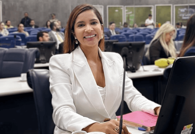 Parlamentar Tatiana Medeiros (PSB) foi detida em casa e afastada do cargo | Reprodução/Câmara Municipal de Teresina