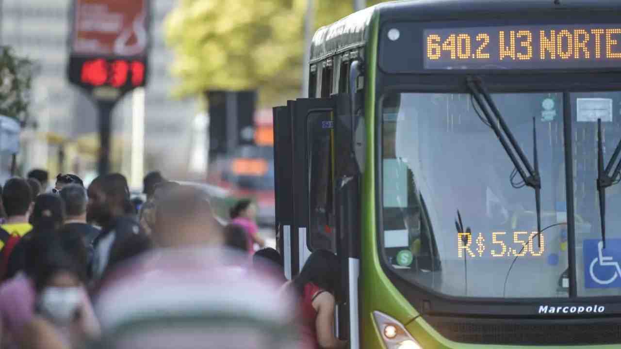 Lula sanciona Marco Legal do Transporte Público com vetos Lula sanciona Marco Legal do Transporte Público com vetos