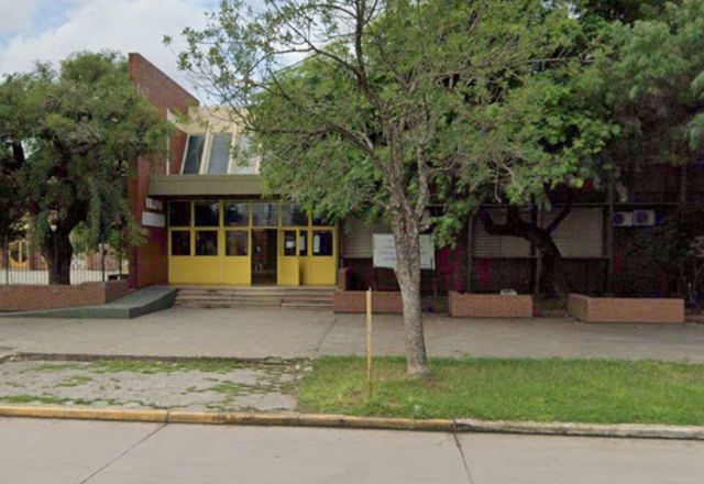 Ataque a tiros em escola na Argentina deixa um morto e dois feridos Ataque a tiros em escola na Argentina deixa um morto e dois feridos