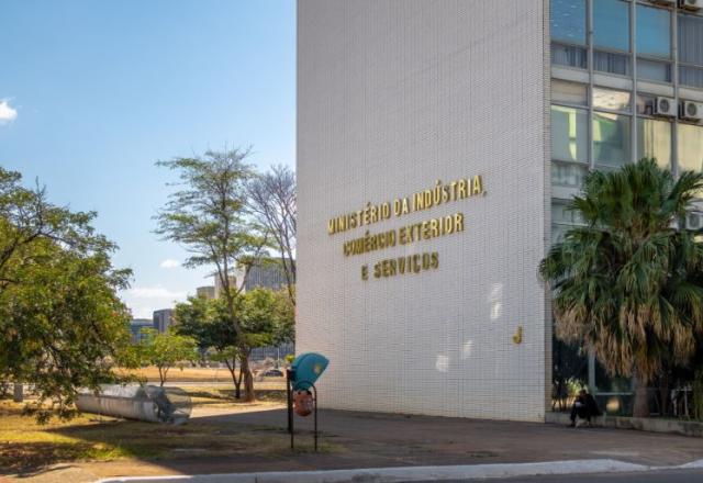 Fachada do antigo Ministério da Indústria