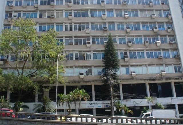 Fachada do prédio do Ceperj