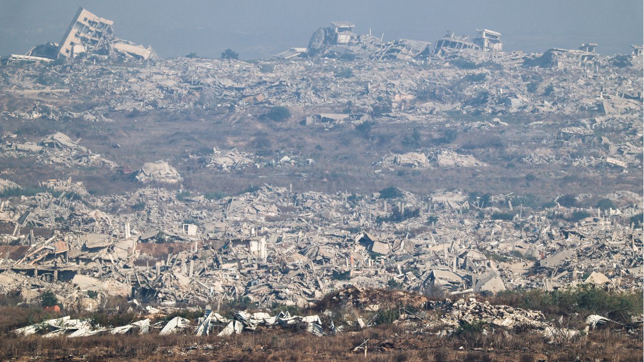 Vista de prédios destruídos na Faixa de Gaza | Amir Cohen/Reuters
