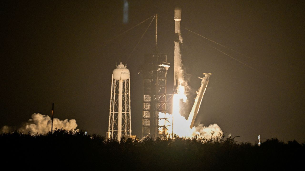 Parte de foguete da SpaceX deve colidir com a Lua