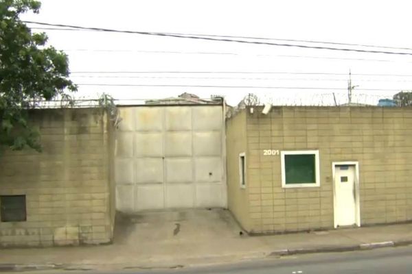 Falsos visitantes resgatam 13 adolescentes da Fundação Casa