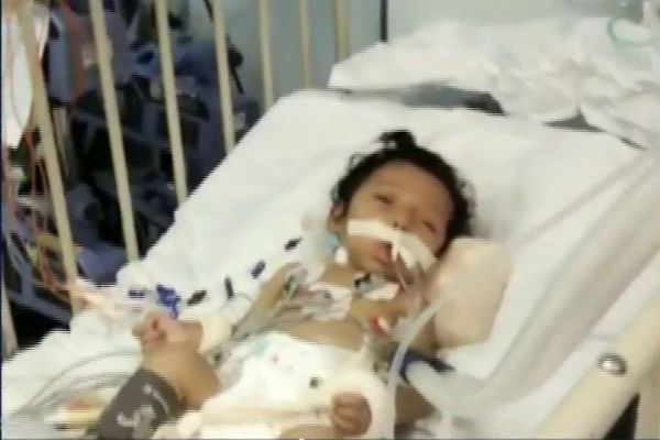 Família luta para conseguir atendimento médico para bebê de 3 meses