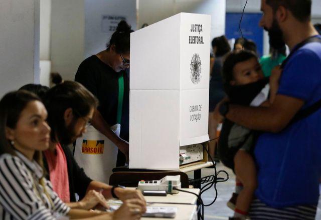 Fila de votação na Rocinha, no Rio de Janeiro
