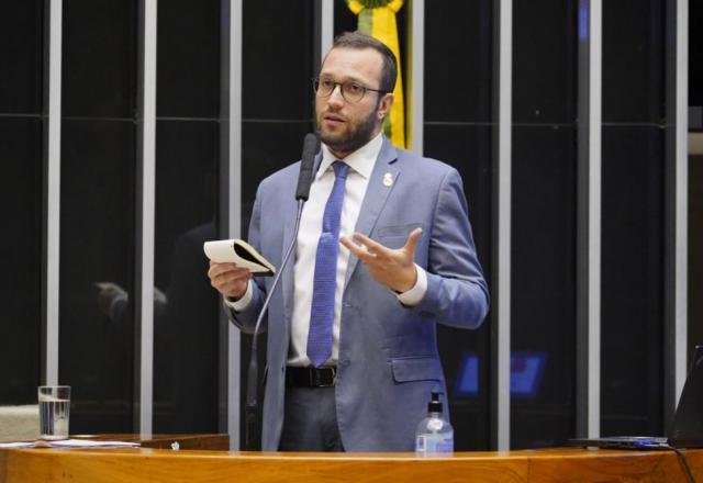 Filipe Barros